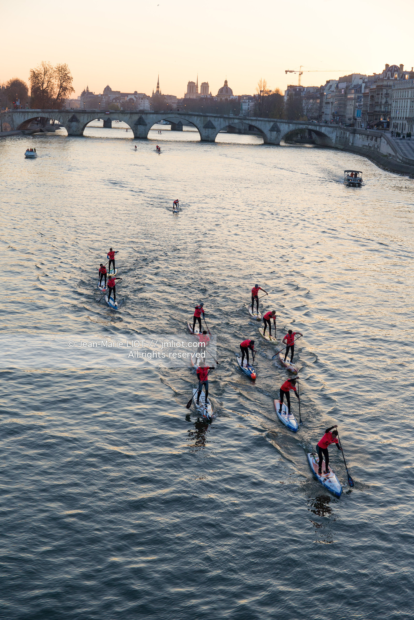 PADDLE - LA SEINE - PARIS