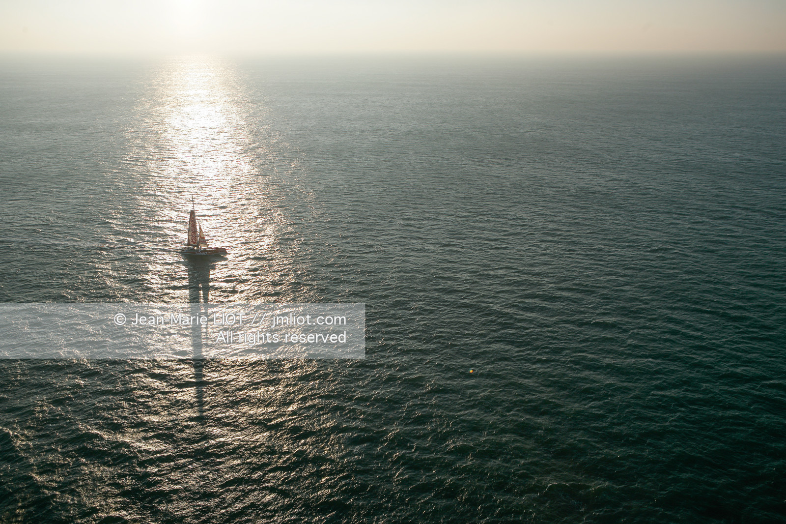 MAXI TRIMARAN SODEBO - THOMAS COVILLE - RECORD TOUR DU MONDE EN SOLITAIRE..