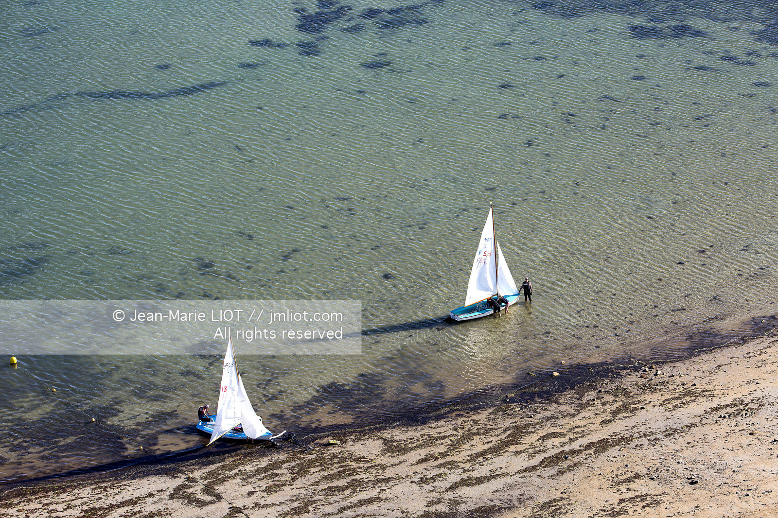 Carnac, vue aerienne ecole de voile.© JEAN-MARIE LIOT.Carnac,aerial view of sailing school