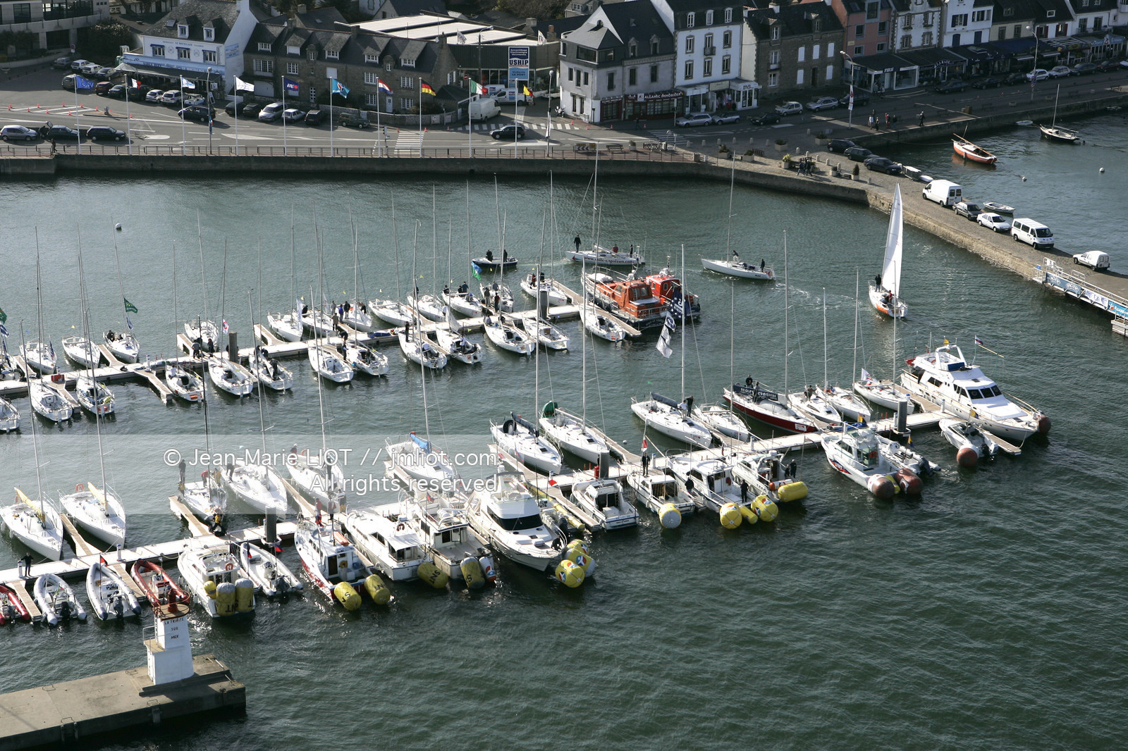 LA TRINITE-SUR-MER. VUE AERIENNE.PHOTO © JEAN-MARIE LIOT.