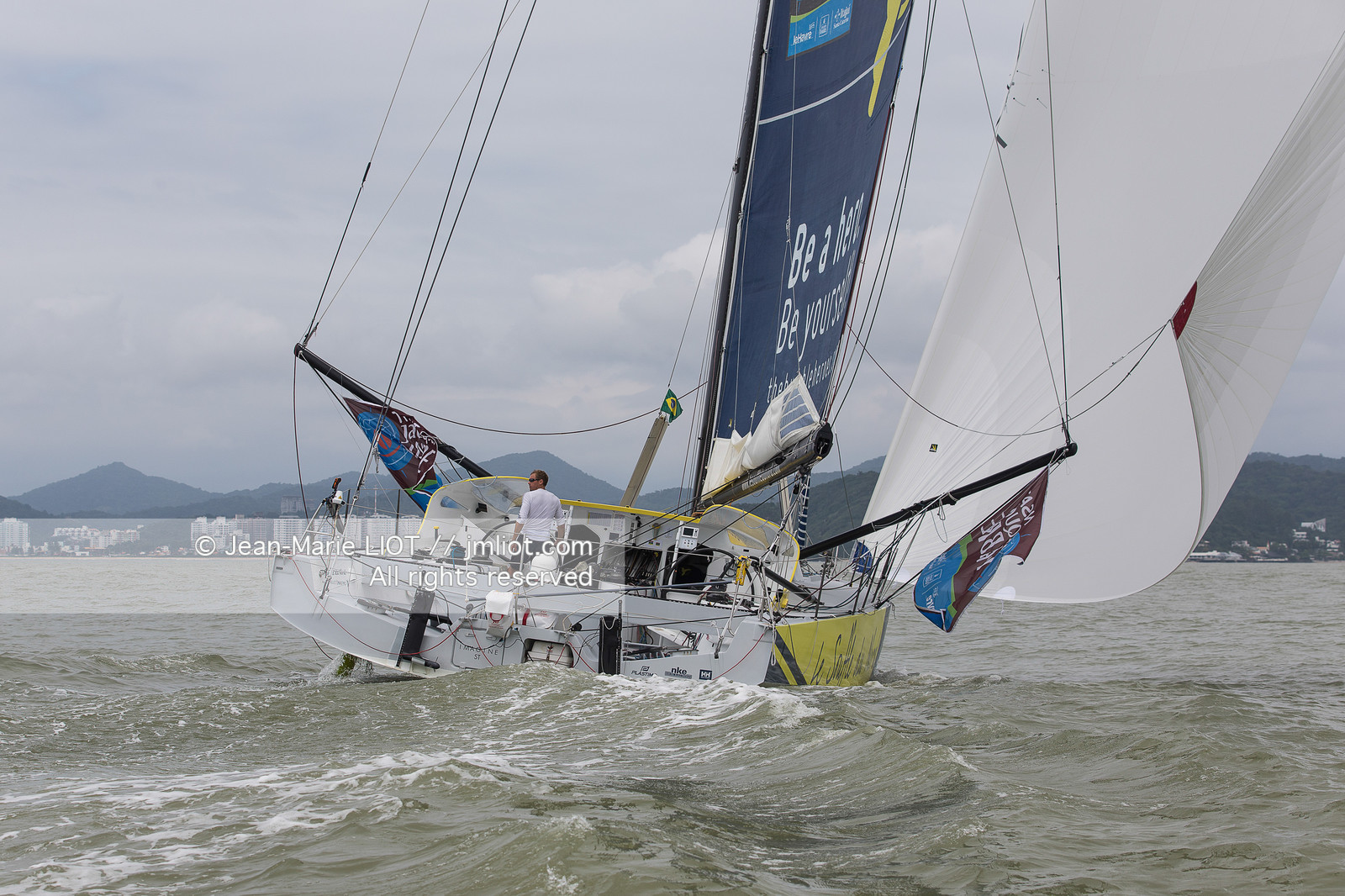 Itajaï (Brazil) le 12 November 2015, arrivée de Thomas Ruyant et Adrien Hardy à bord de l'imoca Le souffle du Nord. Photo © Jean-Marie Liot   DPPI.