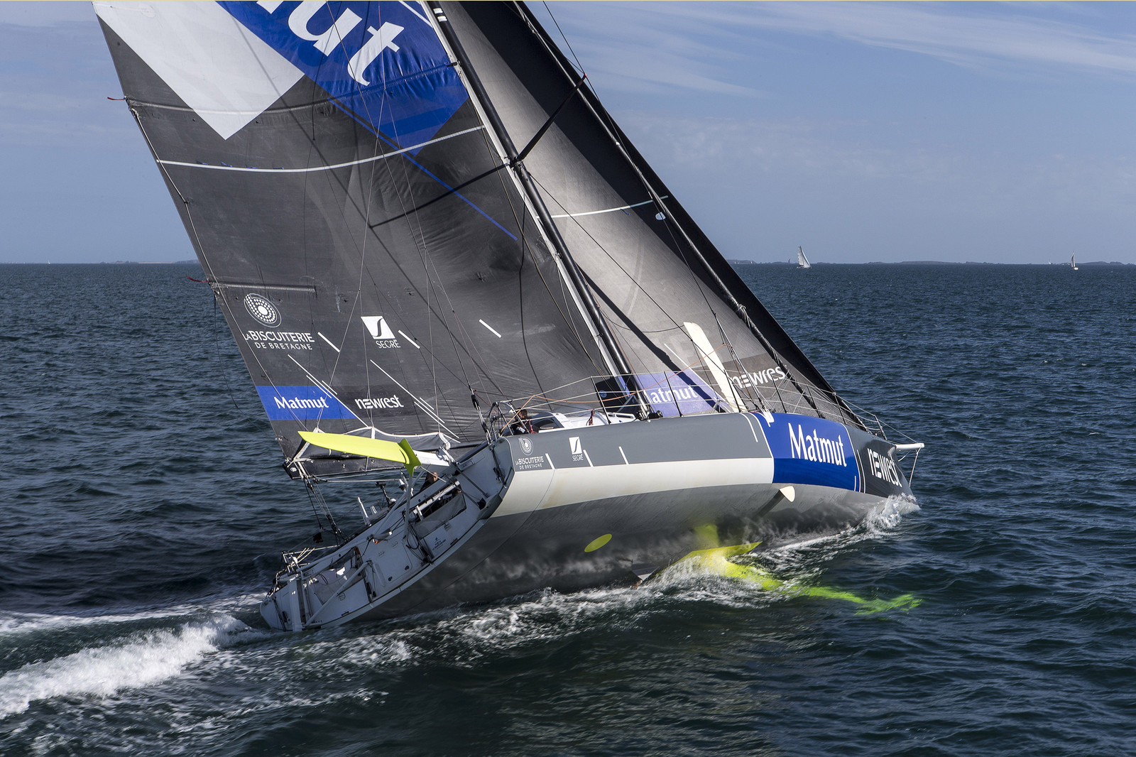 IMOCA 60 PIEDS NEWREST MATMUT - SKIPPER : FABRICE AMEDEO