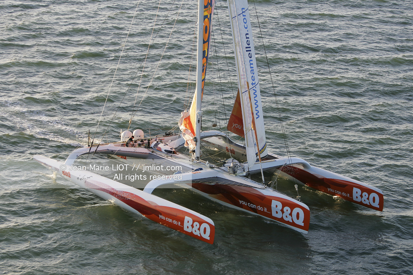 ELLEN MACARTHUR - MAXI TRIMARAN