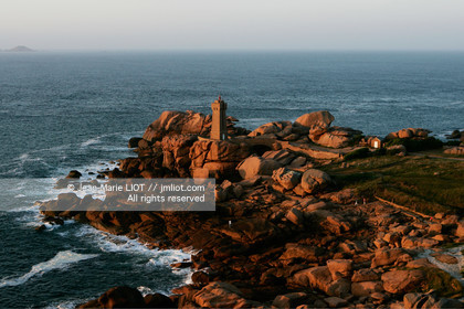 PHARE DE MAEN RUZ.