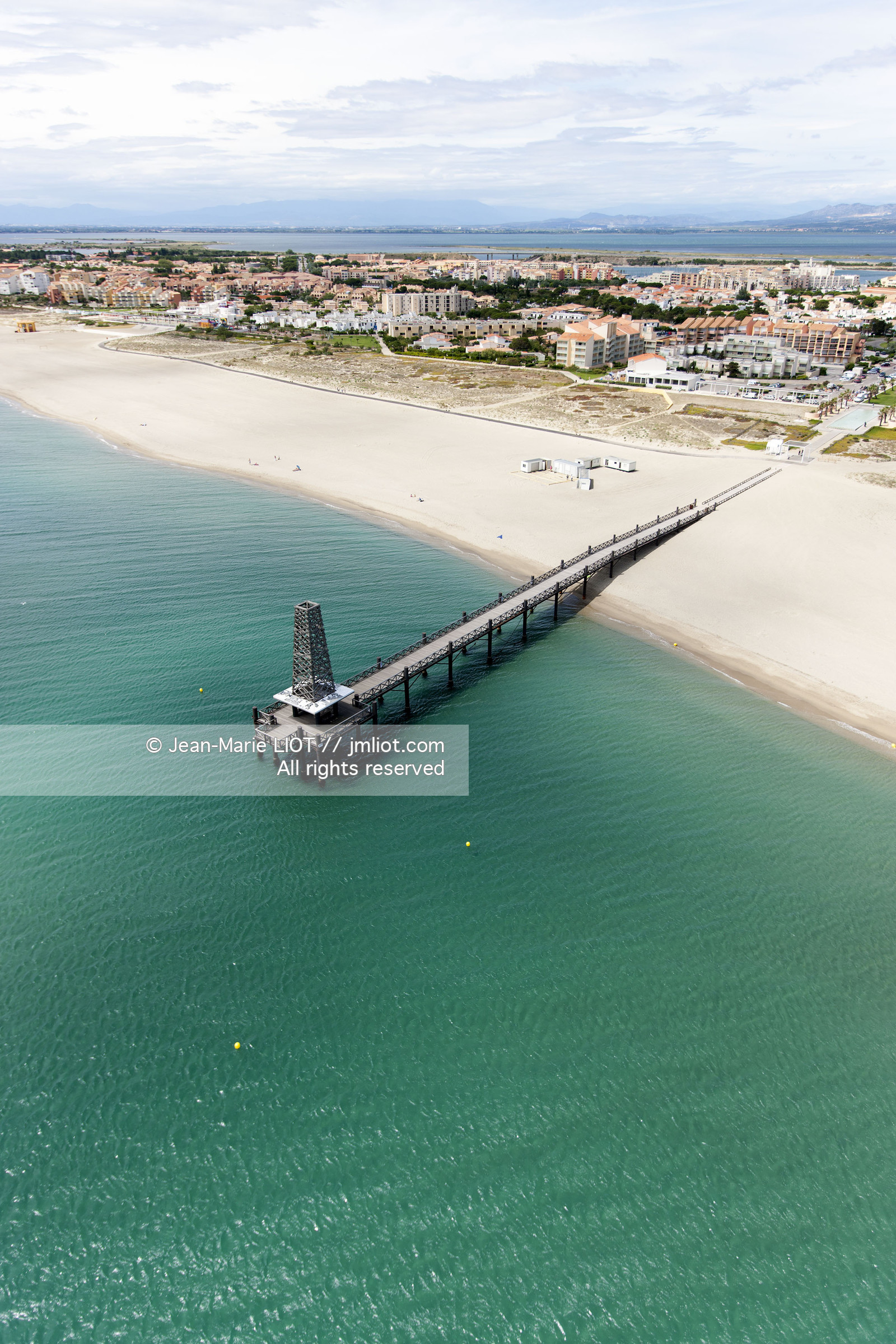 Leucate est une station balnéaire située dans le Golfe du Lion à mi chemin entre Narbonne et Perpignan dans le département du Languedoc-Roussillon..photo © jean-Marie Liot.