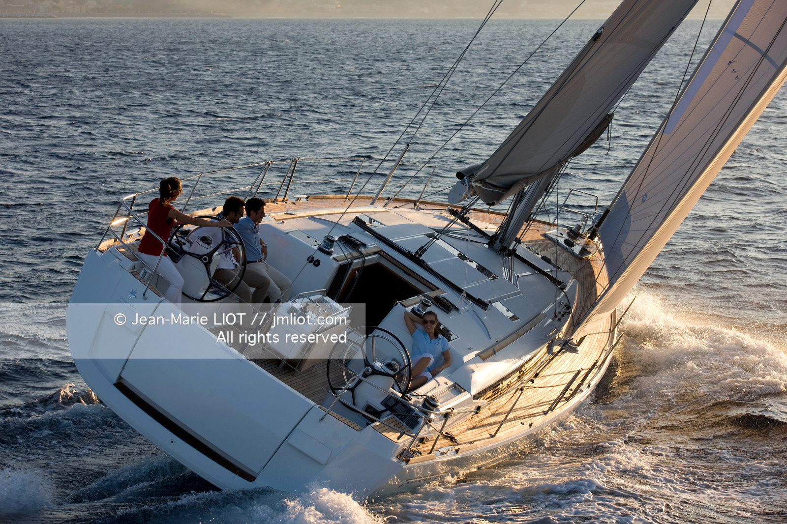 CHANTIER JEANNEAU 2011