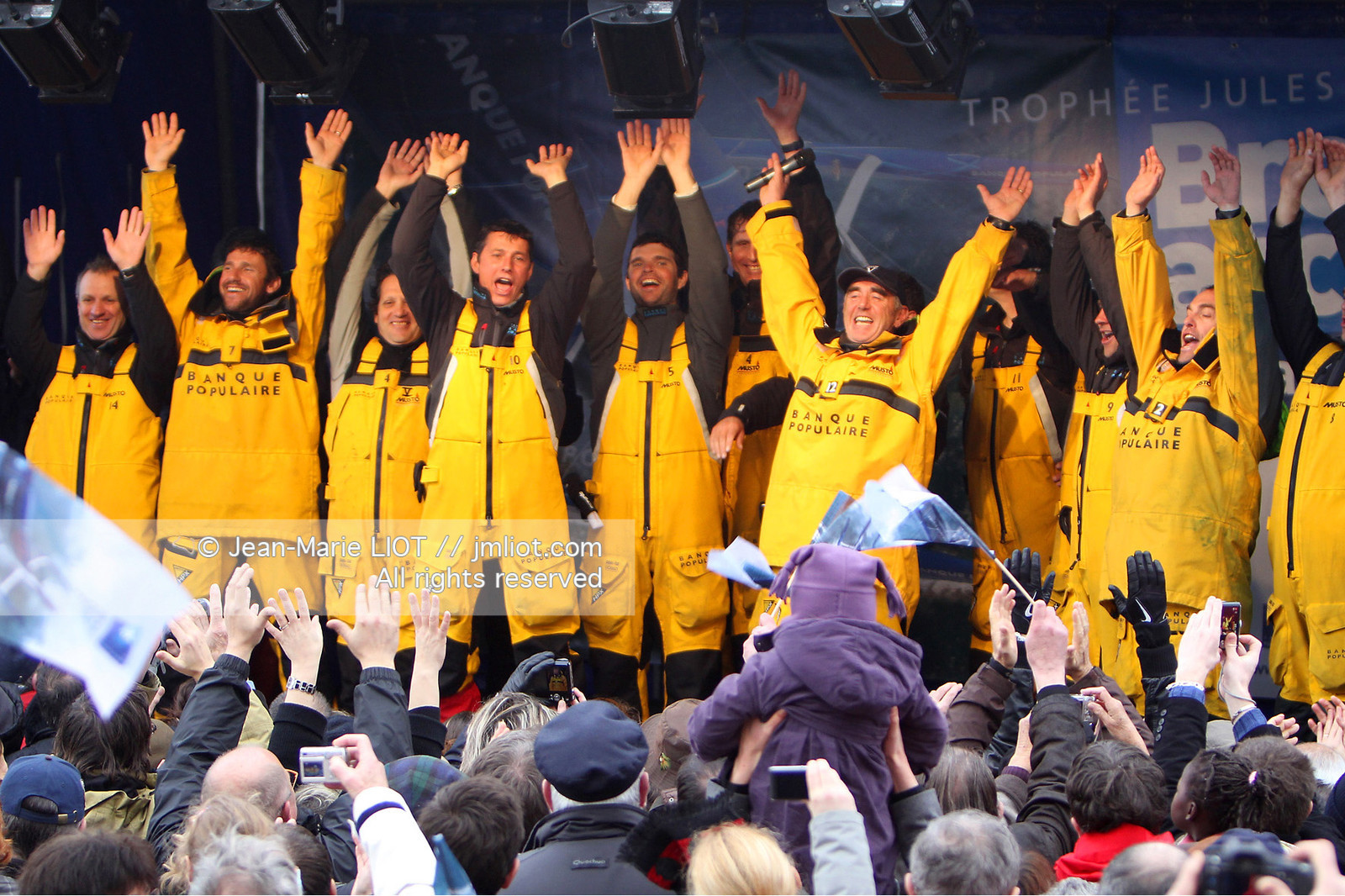 RECORD - TROPHEE JULES VERNE 2012