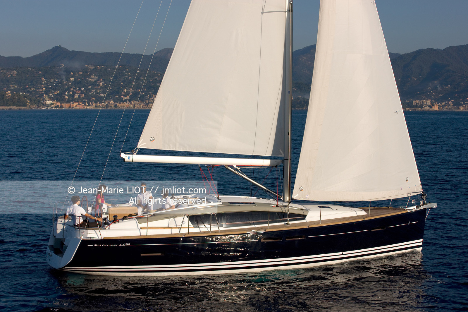 CHANTIER JEANNEAU 2011