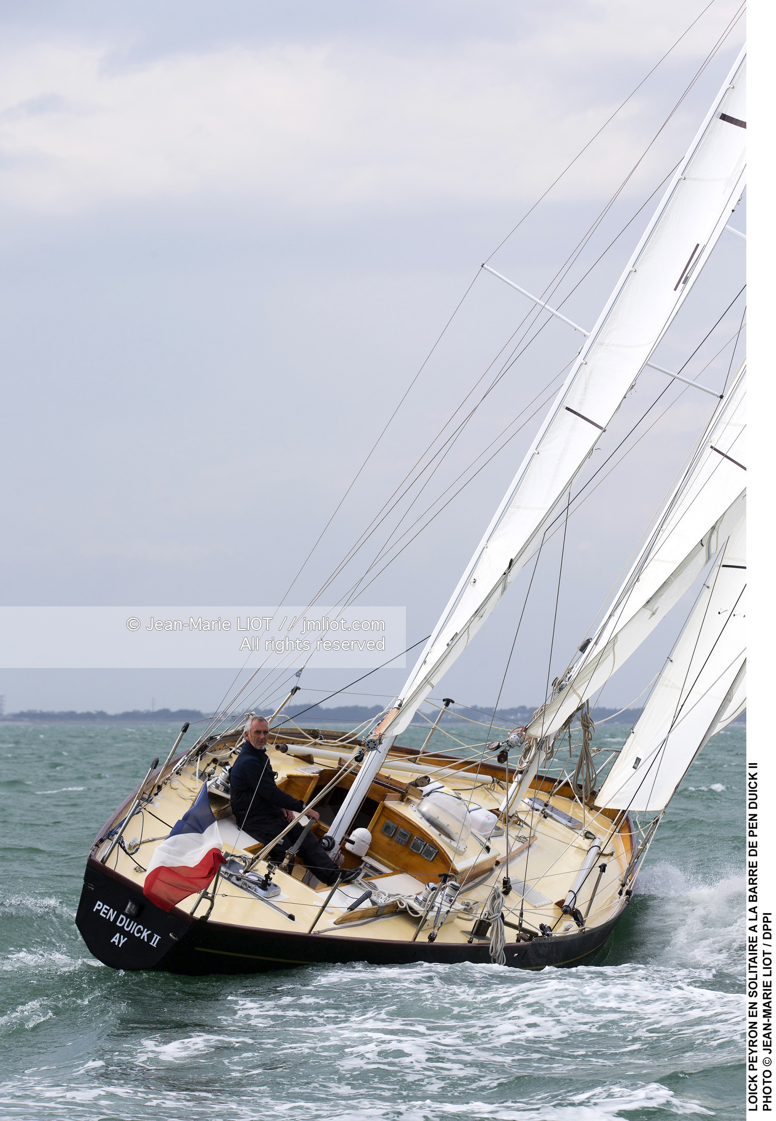 LOICK PEYRON A BORD DE PEN DUICK II