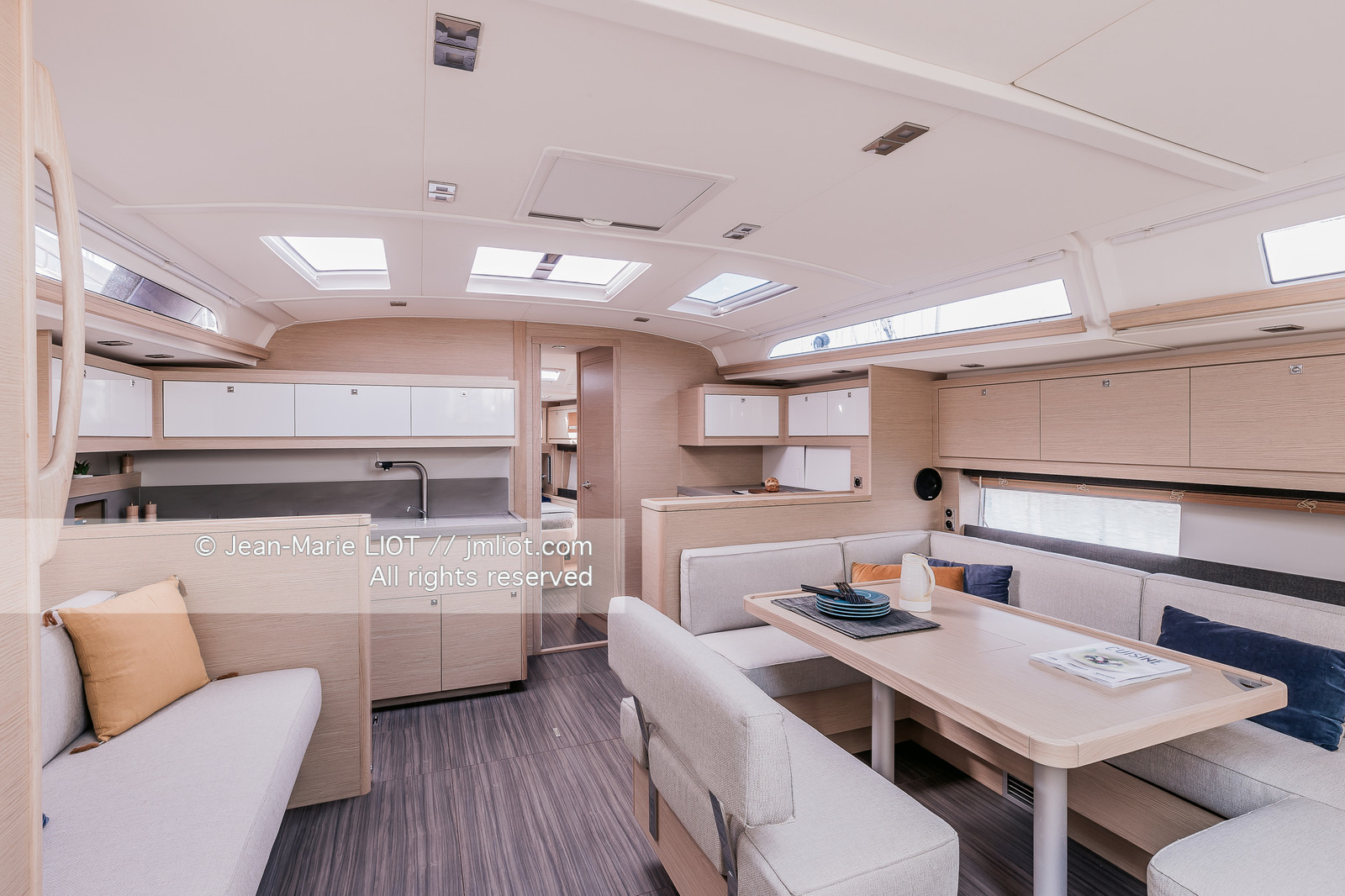 DUFOUR YACHTS - DUFOUR 470