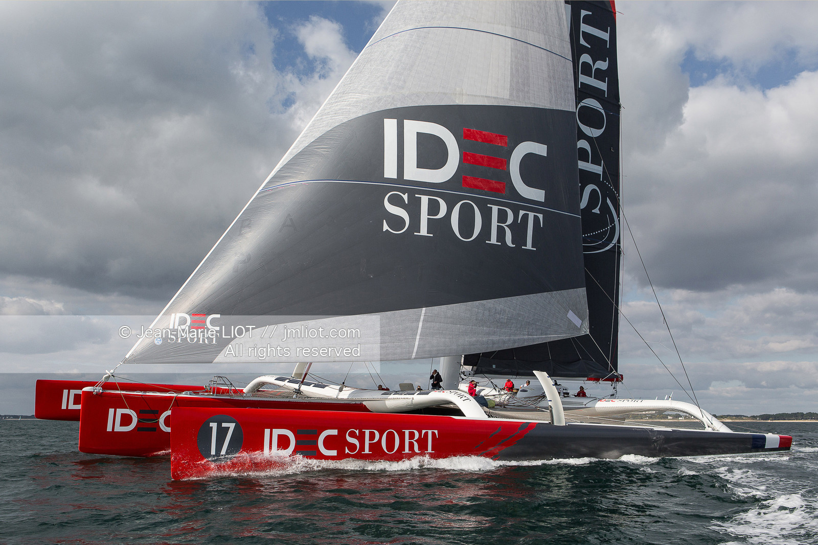 MAXI TRIMARAN IDEC SPORT 2015 - FRANCIS JOYON