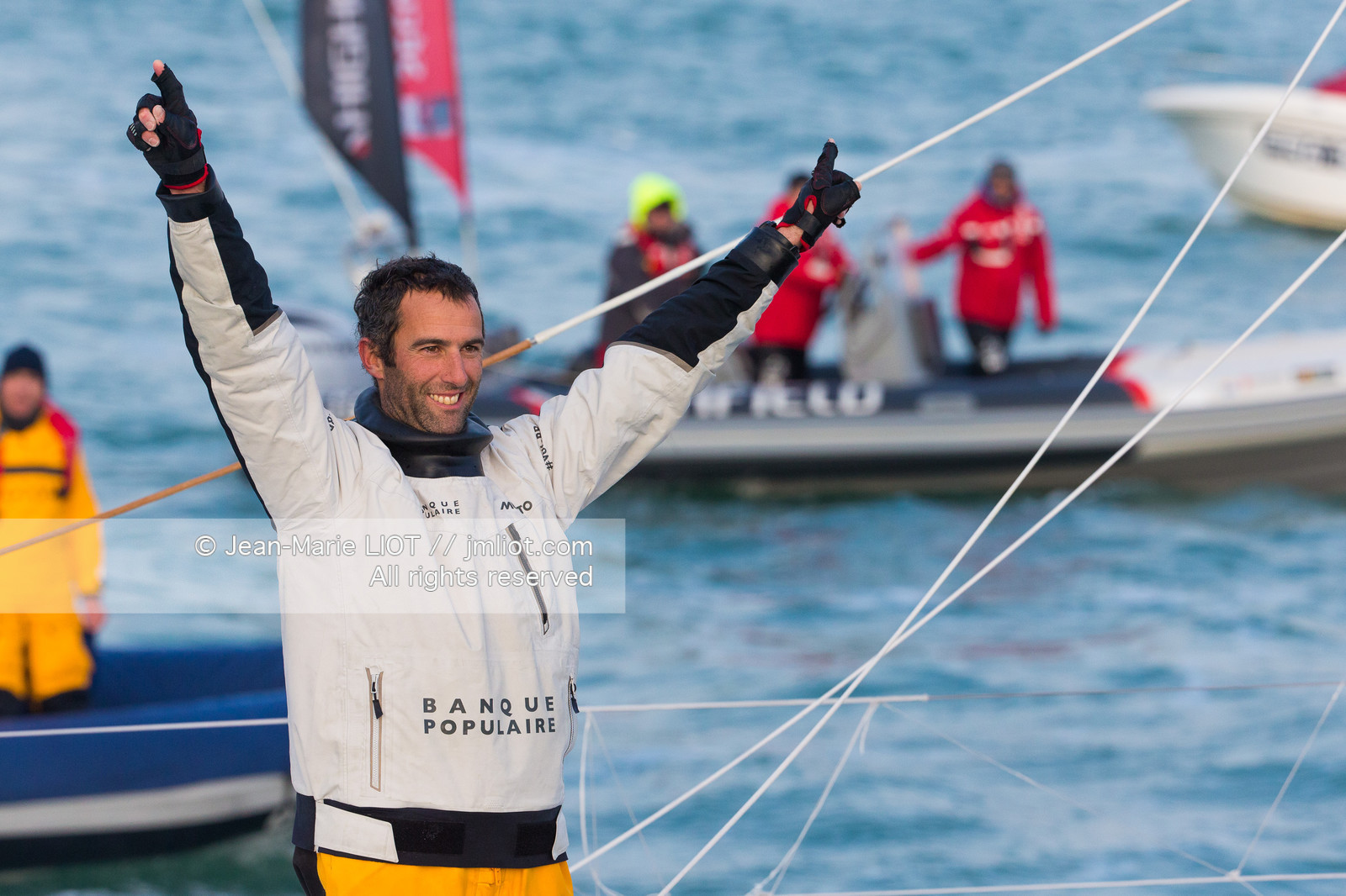 Les Sables d'Olonne, le 19 janvier 2017 arrivée d'Armel Le Cléac'h (FR) skipper de l'imoca Banque Populaire arrive 1er du Vendee globe 2016-2017. Photo © Jean-Marie Liot   DPPI
