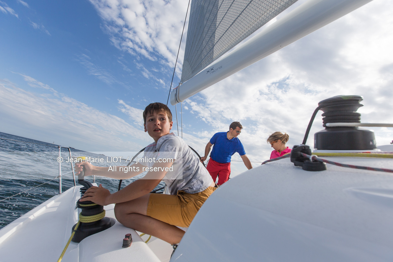 J COMPOSITES 2016 - J112E