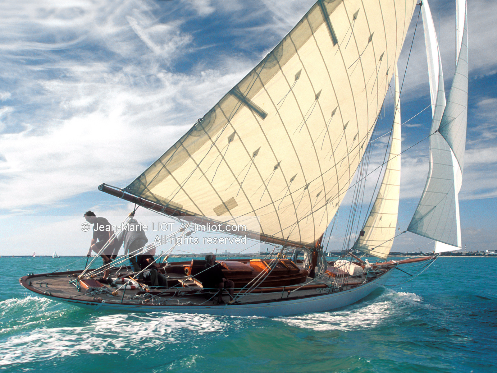 .Viola in Quiberon bay.