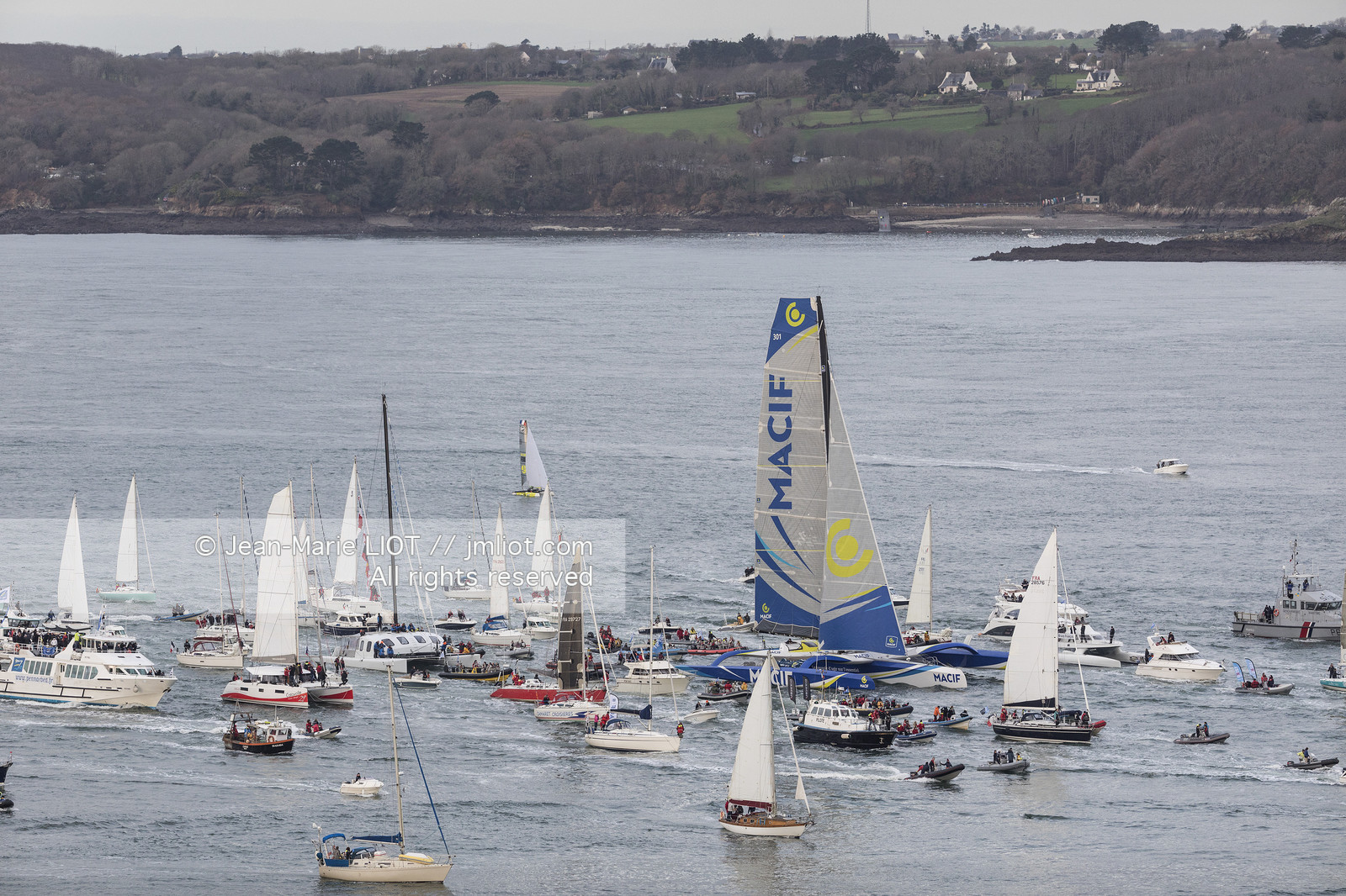 TRIMARAN MACIF - FRANCOIS GABART - RECORD DU TOUR DU MONDE EN SOLITAIRE SANS ESCALE