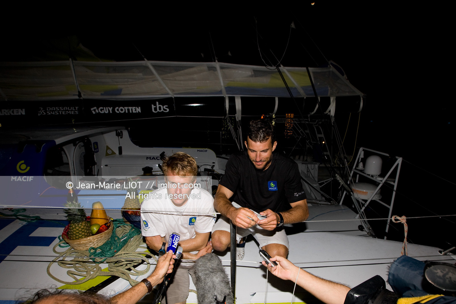 LE 19 novembre 2011, Arrivée au Costa Rica, de François Gabart et Sébastien Col à bord de l'imoca Macif. Photo © Jean-Marie Liot DPPI.