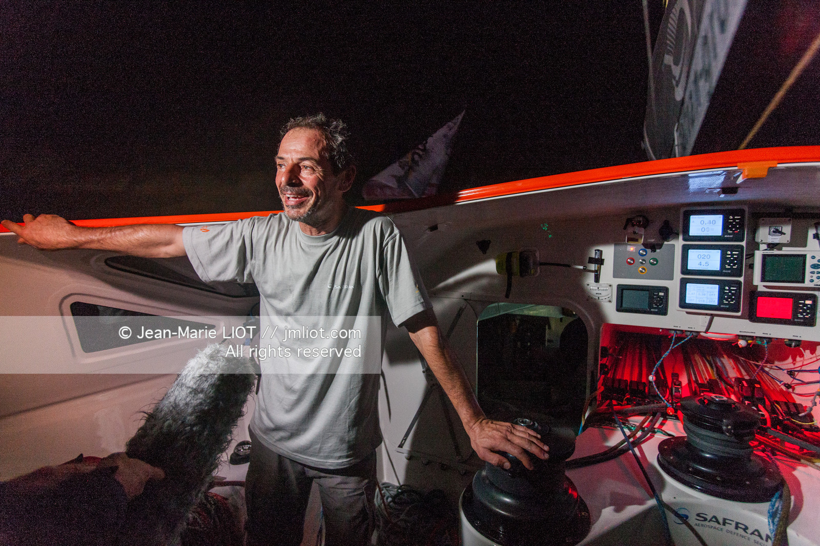 ROUTE DU RHUM 2010 - ARRIVEE DE MARC GUILLEMOT