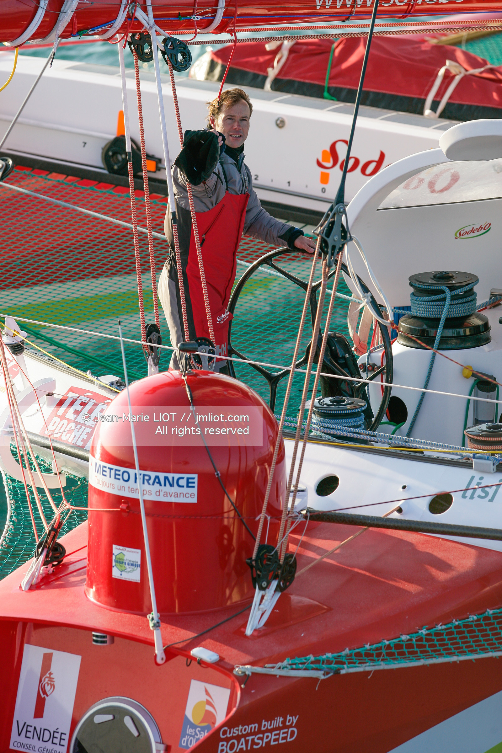 MAXI TRIMARAN SODEBO - THOMAS COVILLE - RECORD TOUR DU MONDE EN SOLITAIRE..