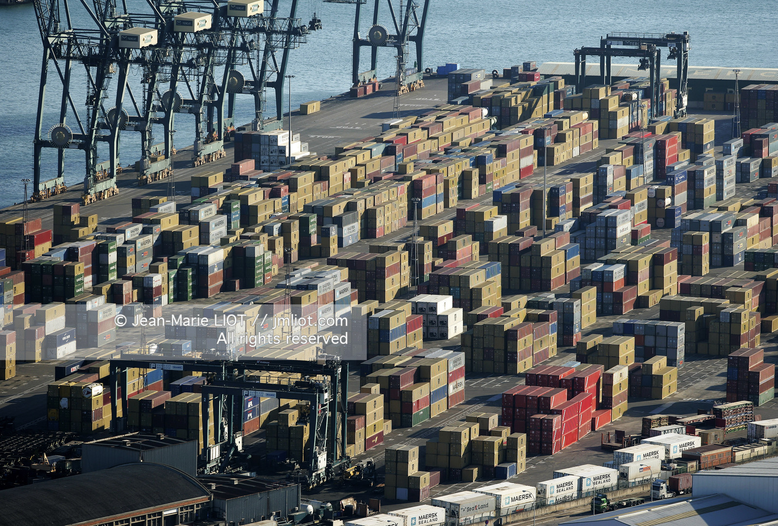 TRANSPORT DE MARCHANDISE ET FRET.